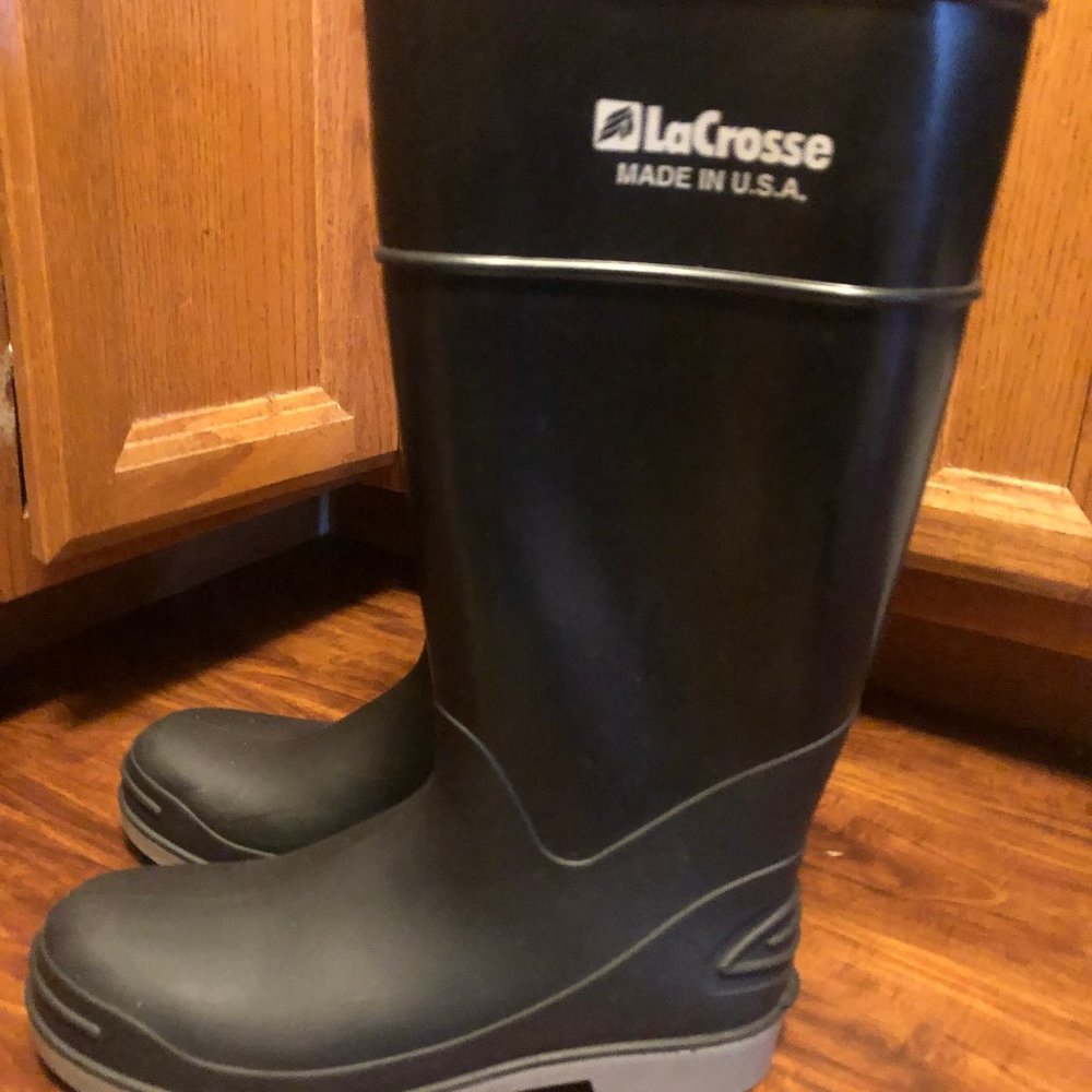 LaCrosse black tall womens boots 7 (runs large) rain muck wide calf hunt garden